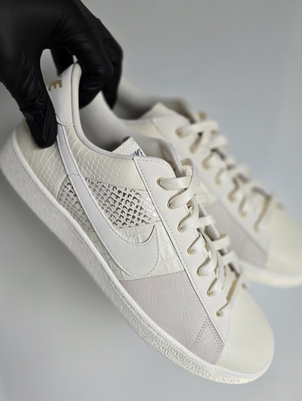 ​Nike Tennis Classic CS PRM WTCH BND Pale Ivory IQ5786-100 Men's Size 13 New